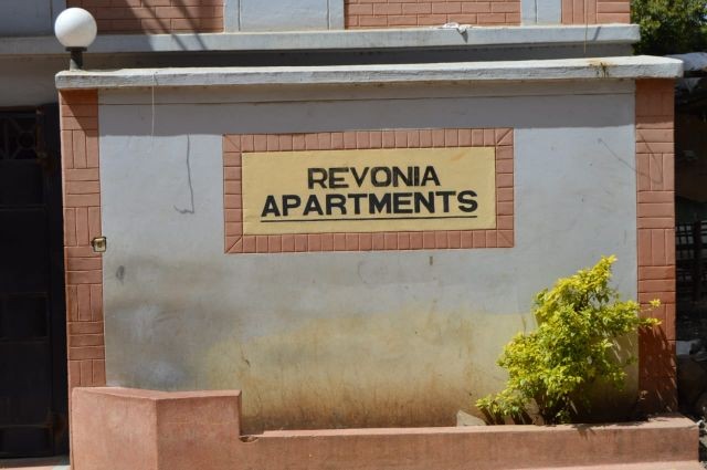 Revonia Apartment